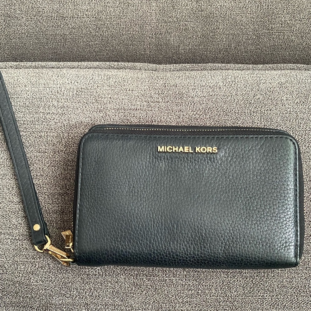 Michael Kors Black Clutch Wristlet Wallet